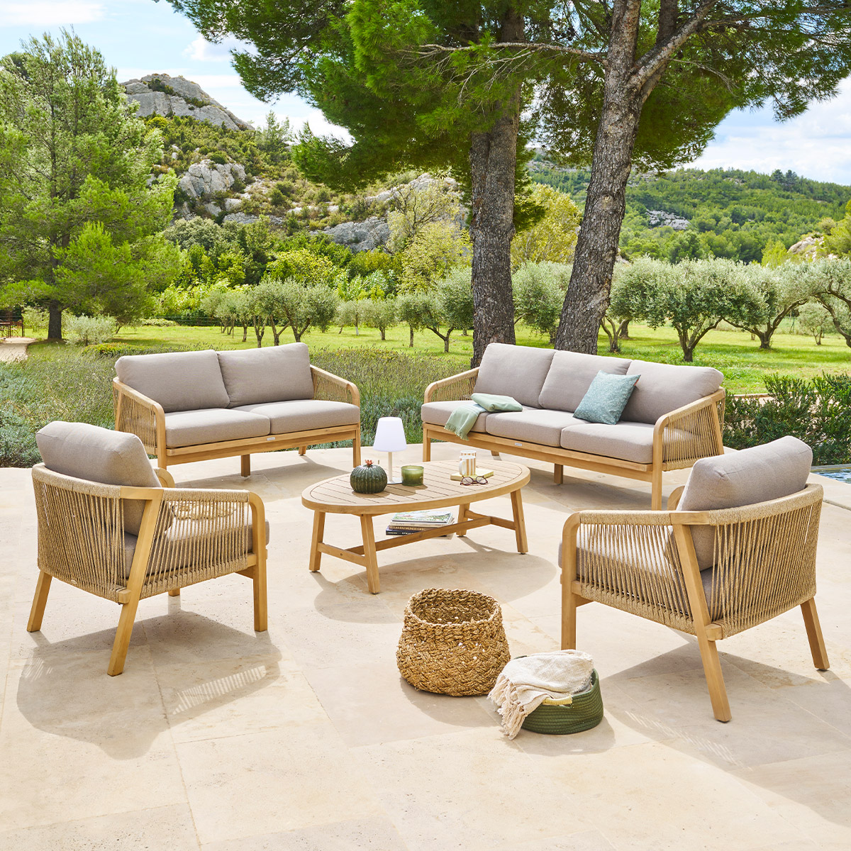 Salon de jardin PAPOUASIE Acacia 7 places - certifié FSC®, Polyester Hespéride