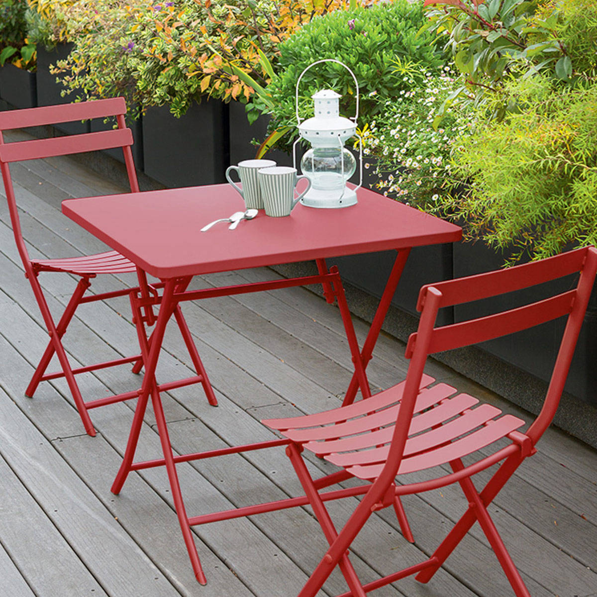 Ensemble table de jardin pliante carrée + 2 chaises GREENSBORO Groseille places - Acier traité époxy, Traitement antirouille renforcé Hespéride