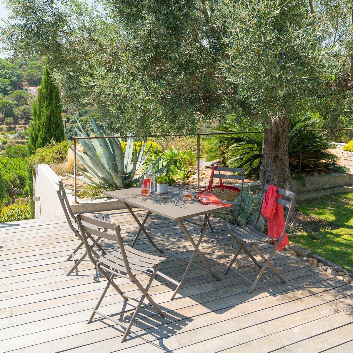 Ensemble table de jardin pliante rectangulaire + 4 chaises GREENSBORO Tonka places - Acier traité époxy, Traitement antirouille renforcé Hespéride