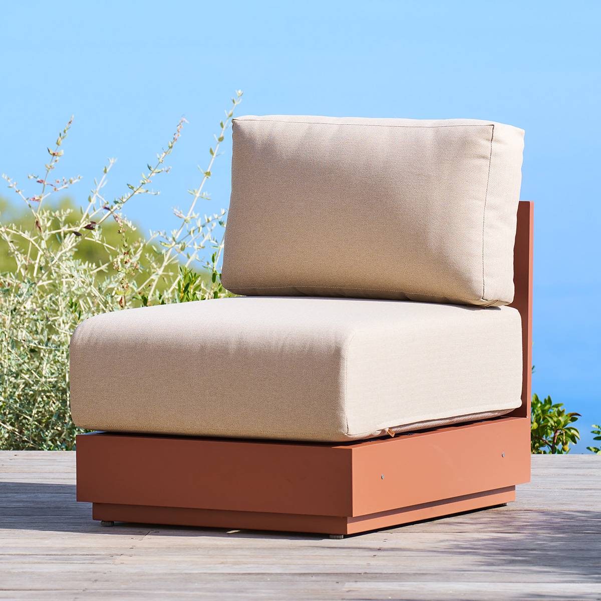 Chauffeuse de jardin ALLURE Beige / Acajou Aluminium traité époxy, Polyester Hespéride