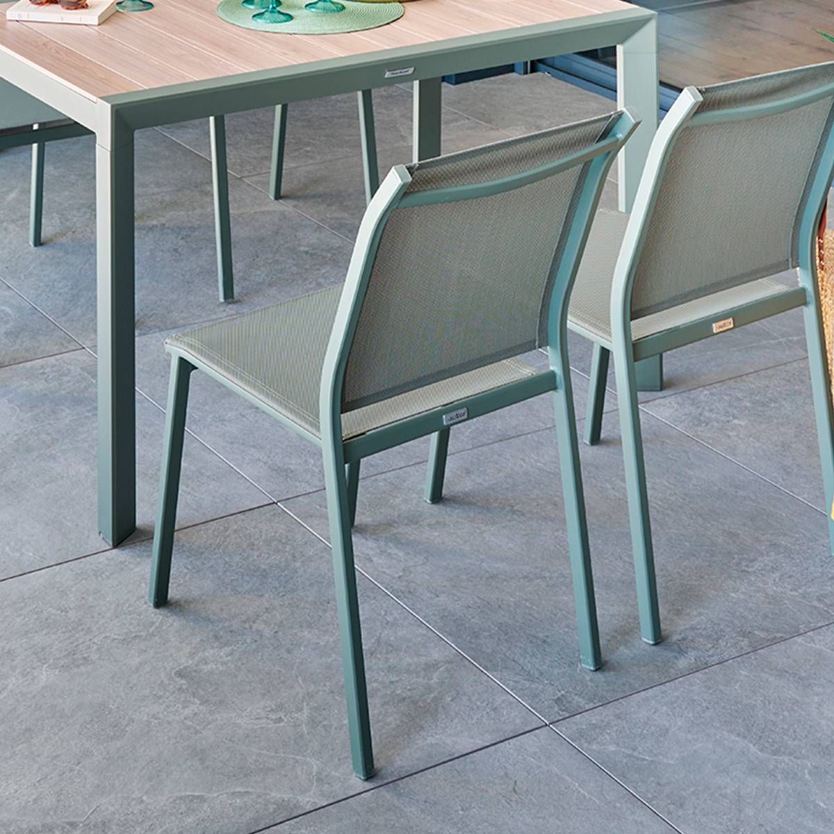 Chaise de jardin ESSENTIA Vert laurier Aluminium traité époxy, Texaline Hespéride