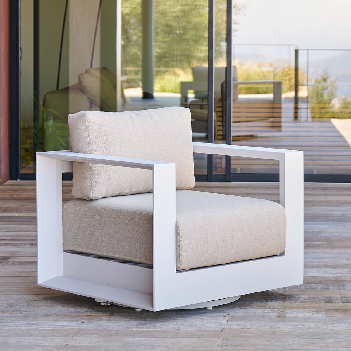 Fauteuil de jardin rotatif ALLURE Beige / Avoine Aluminium traité époxy, Polyester Hespéride