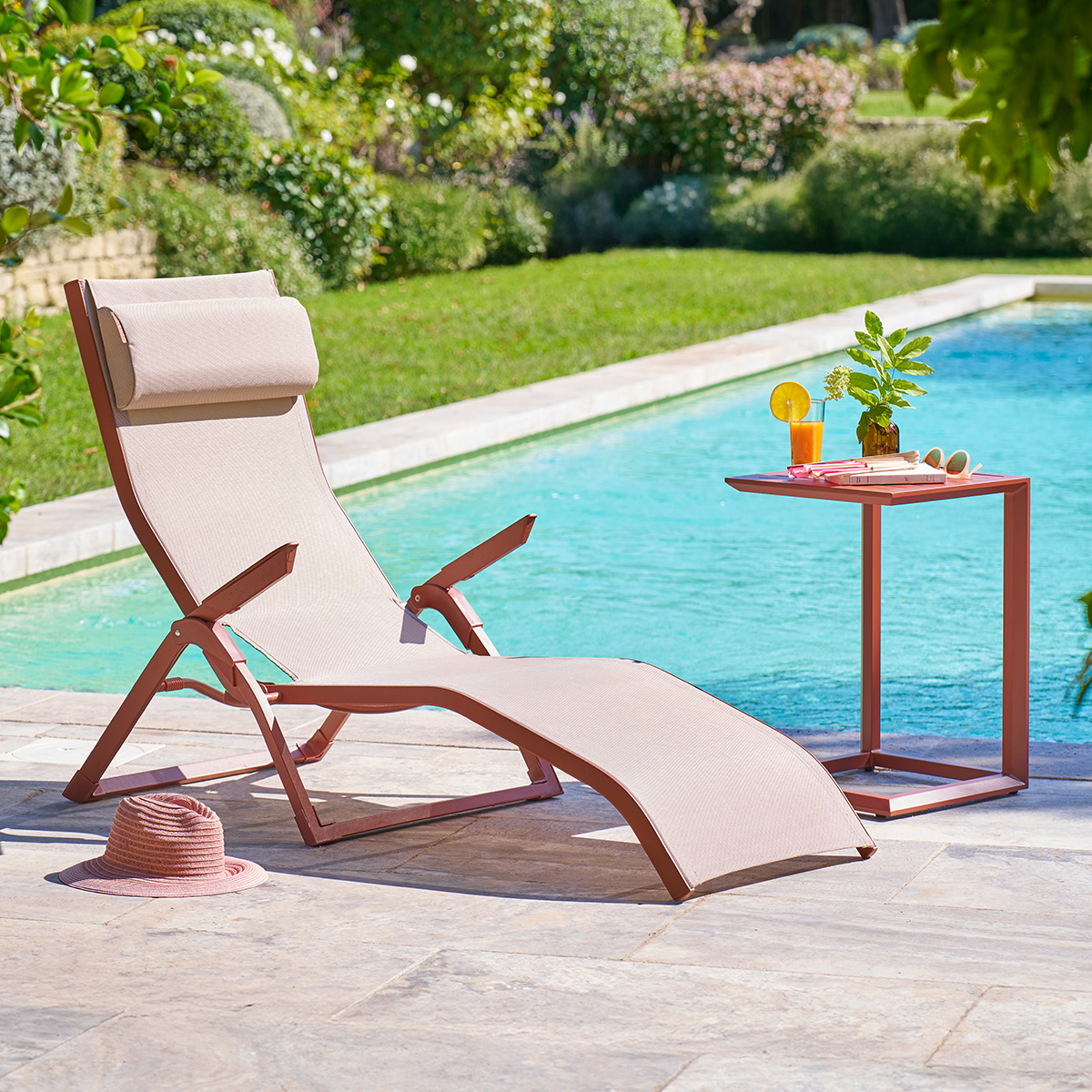 Ensemble transat DECIMA Lin   Acajou + table d’appoint EVASION Aluminium traité époxy, Texaline Hespéride